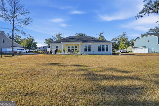 390 Harbour Island Circle, Waverly, GA 31565