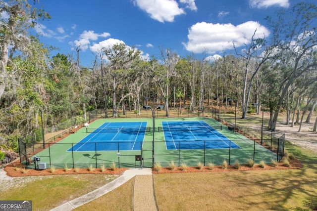 390 Harbour Island Circle, Waverly, GA 31565