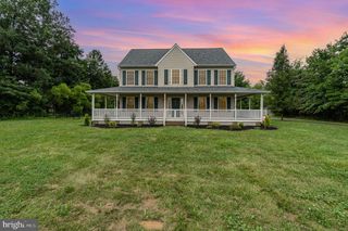 85 SAINT JOHNS RD W, Littlestown, PA 17340
