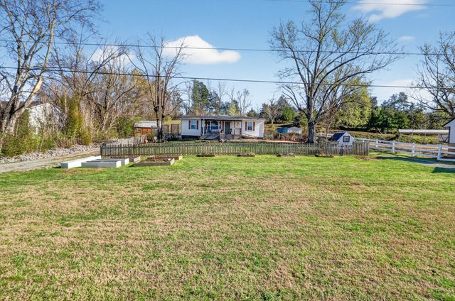 1679 E Broadway, Gallatin, TN 37066