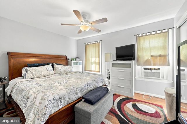 55 E ESSEX AVE, Lansdowne, PA 19050