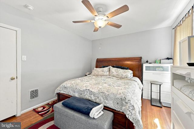 55 E ESSEX AVE, Lansdowne, PA 19050
