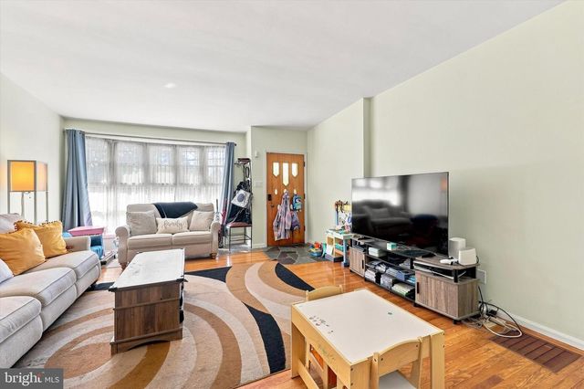 55 E ESSEX AVE, Lansdowne, PA 19050