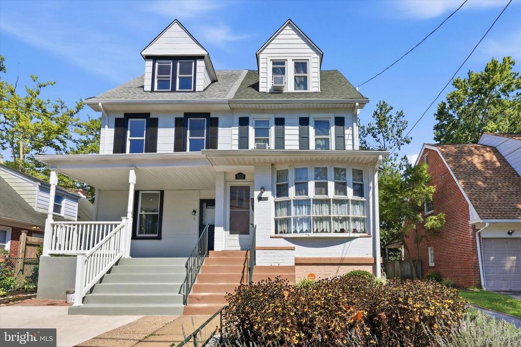 55 E ESSEX AVE, Lansdowne, PA 19050
