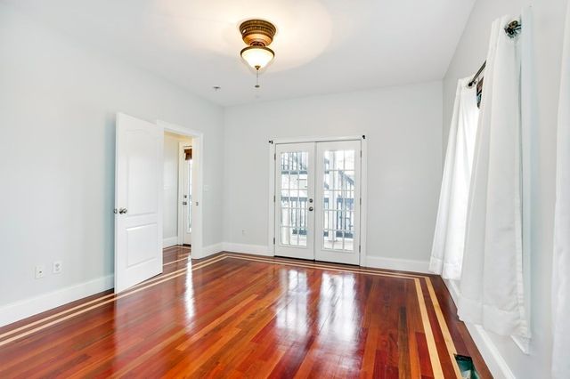 77 Adams St 1, Medford, MA 02155