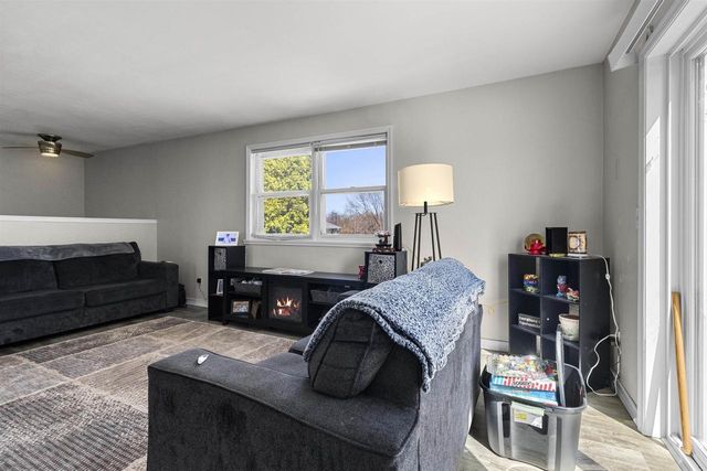 1395 INVERNESS LANE, Neenah, WI 54956