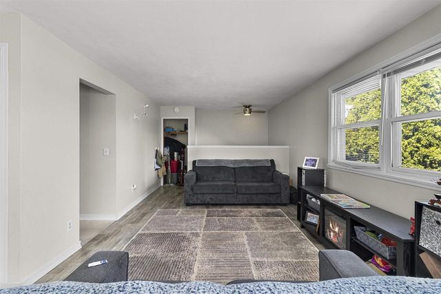 1395 INVERNESS LANE, Neenah, WI 54956