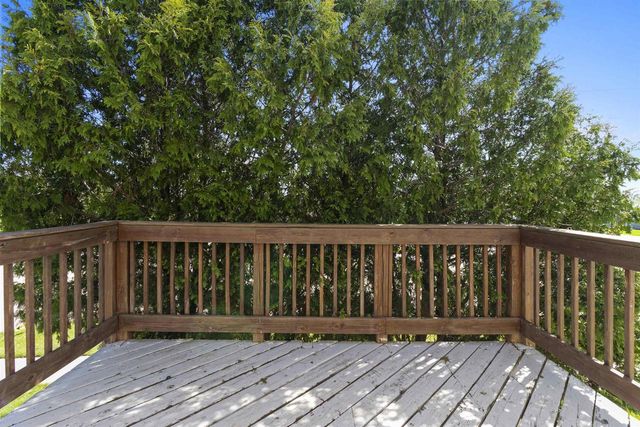 1395 INVERNESS LANE, Neenah, WI 54956