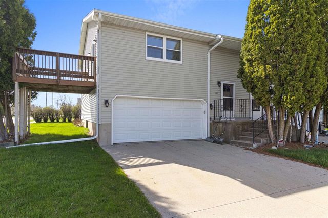 1395 INVERNESS LANE, Neenah, WI 54956