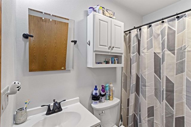 1395 INVERNESS LANE, Neenah, WI 54956