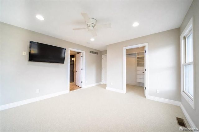 717 S Kenwood Avenue, Royal Oak, MI 48067