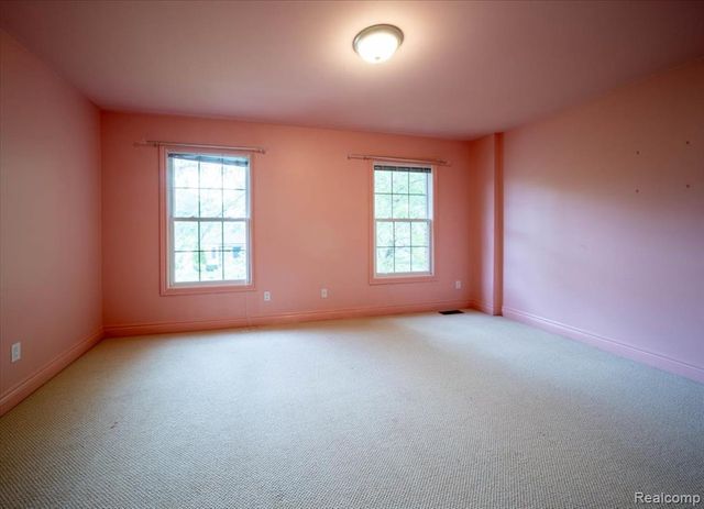 717 S Kenwood Avenue, Royal Oak, MI 48067