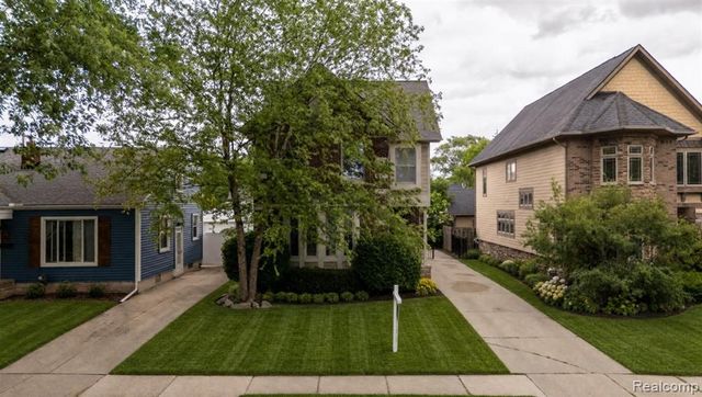717 S Kenwood Avenue, Royal Oak, MI 48067
