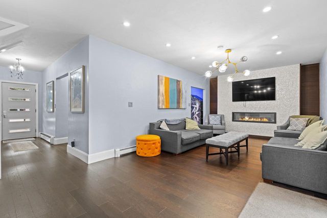 235 N 18TH AVENUE, Sturgeon Bay, WI 54235