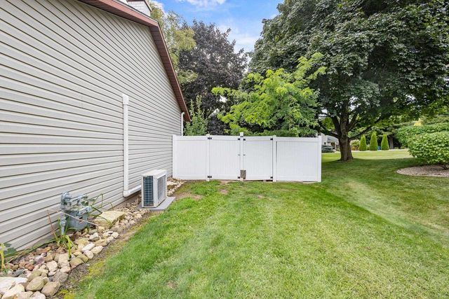 235 N 18TH AVENUE, Sturgeon Bay, WI 54235