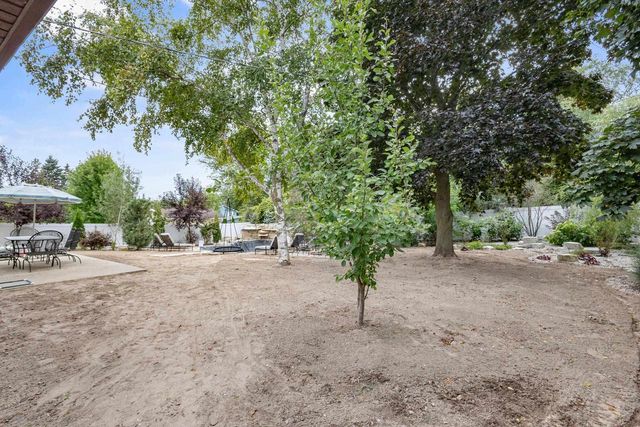 235 N 18TH AVENUE, Sturgeon Bay, WI 54235