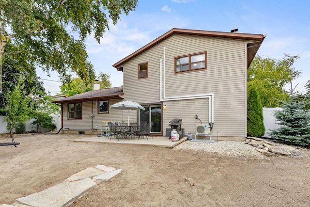 235 N 18TH AVENUE, Sturgeon Bay, WI 54235