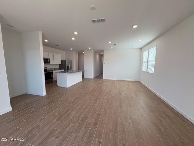 26009 W LYNNE Lane, Buckeye, AZ 85326