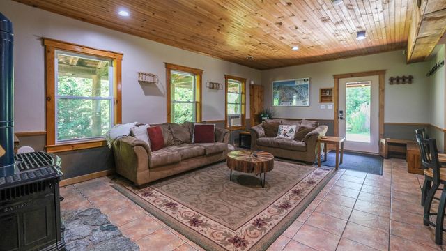 96 Paradise Lane, Mount Holly, VT 05758