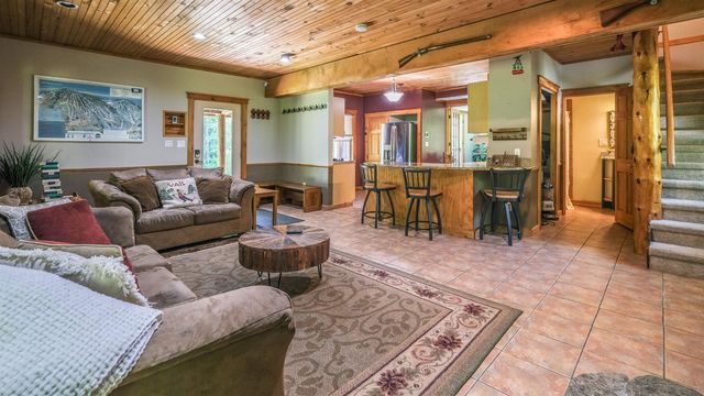 96 Paradise Lane, Mount Holly, VT 05758