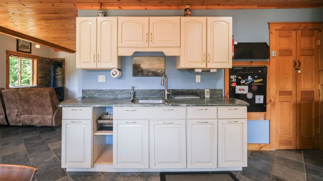 96 Paradise Lane, Mount Holly, VT 05758