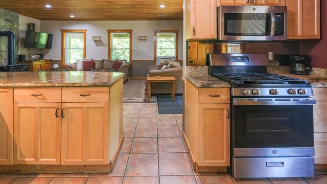 96 Paradise Lane, Mount Holly, VT 05758