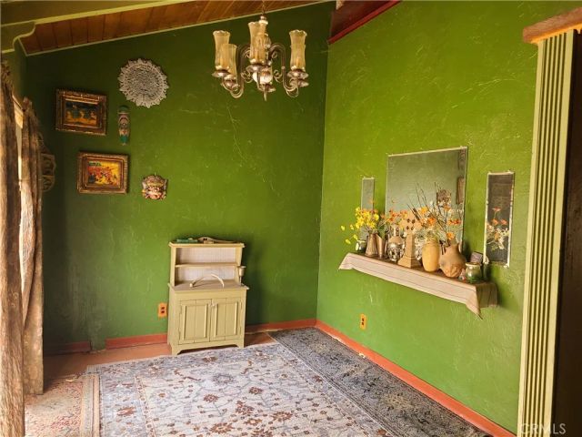 29348 123rd Street East, Pearblossom, CA 93553