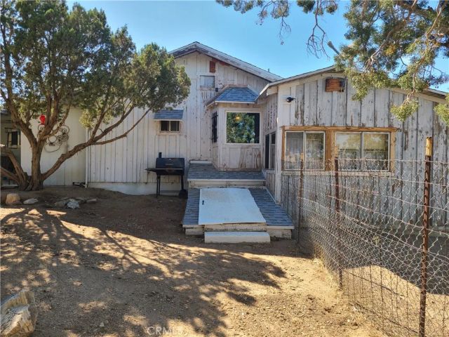 29348 123rd Street East, Pearblossom, CA 93553