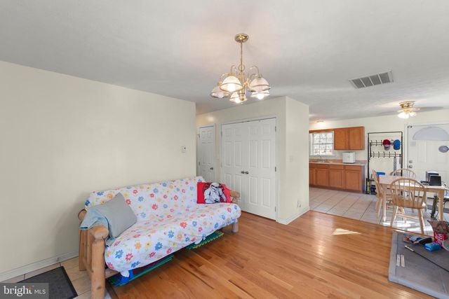 1060 BUFFALO RIDGE RD, Augusta, WV 26704