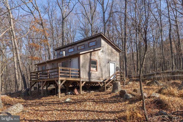 1060 BUFFALO RIDGE RD, Augusta, WV 26704