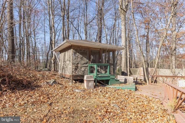 1060 BUFFALO RIDGE RD, Augusta, WV 26704