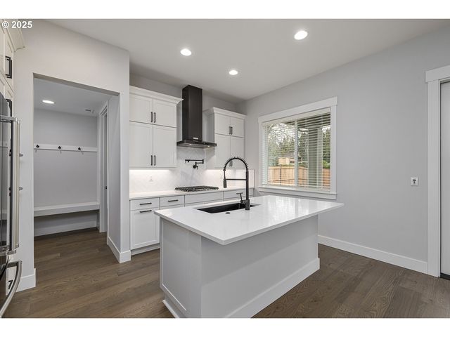 15204 Se TOWERS Ter, Milwaukie, OR 97267