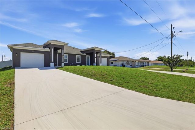 721 Ivan AVE S, Lehigh Acres, FL 33973