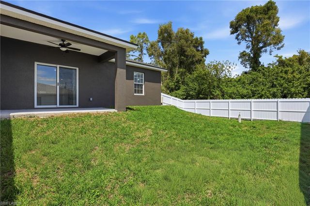 721 Ivan AVE S, Lehigh Acres, FL 33973