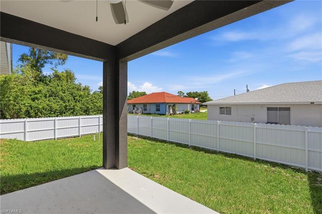721 Ivan AVE S, Lehigh Acres, FL 33973