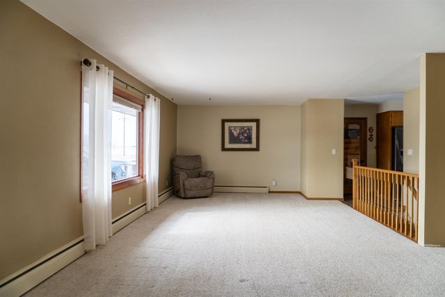 500 54TH AVE SW, Minot, ND 58701