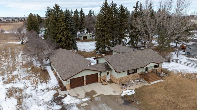 500 54TH AVE SW, Minot, ND 58701