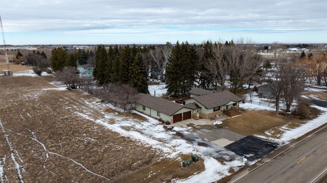 500 54TH AVE SW, Minot, ND 58701