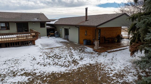 500 54TH AVE SW, Minot, ND 58701