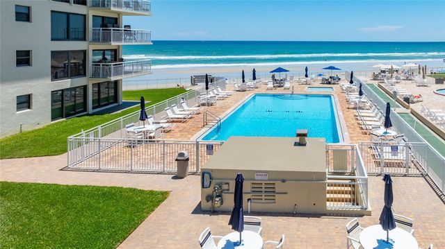 4811 SAXON DRIVE A-203, New Smyrna Beach, FL 32169