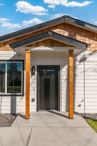 2452 W ROWAN Ave, Spokane, WA 99205