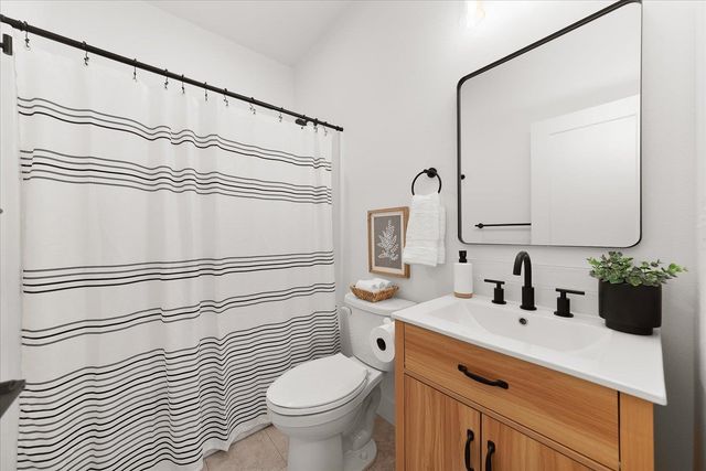 2452 W ROWAN Ave, Spokane, WA 99205