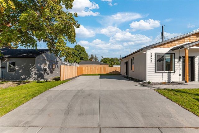 2452 W ROWAN Ave, Spokane, WA 99205