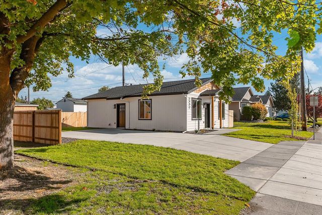 2452 W ROWAN Ave, Spokane, WA 99205