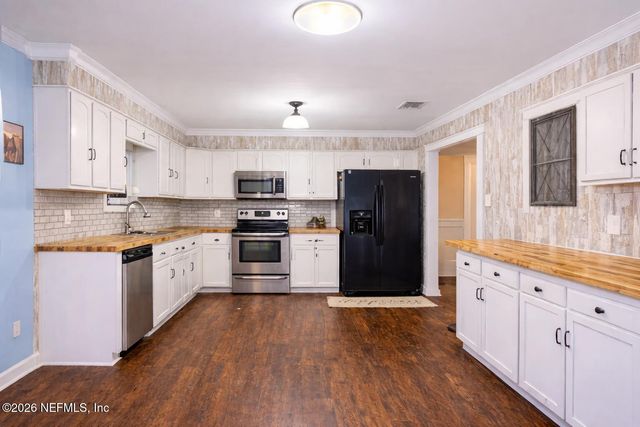 3930 UNIVERSITY CLUB Boulevard, Jacksonville, FL 32277