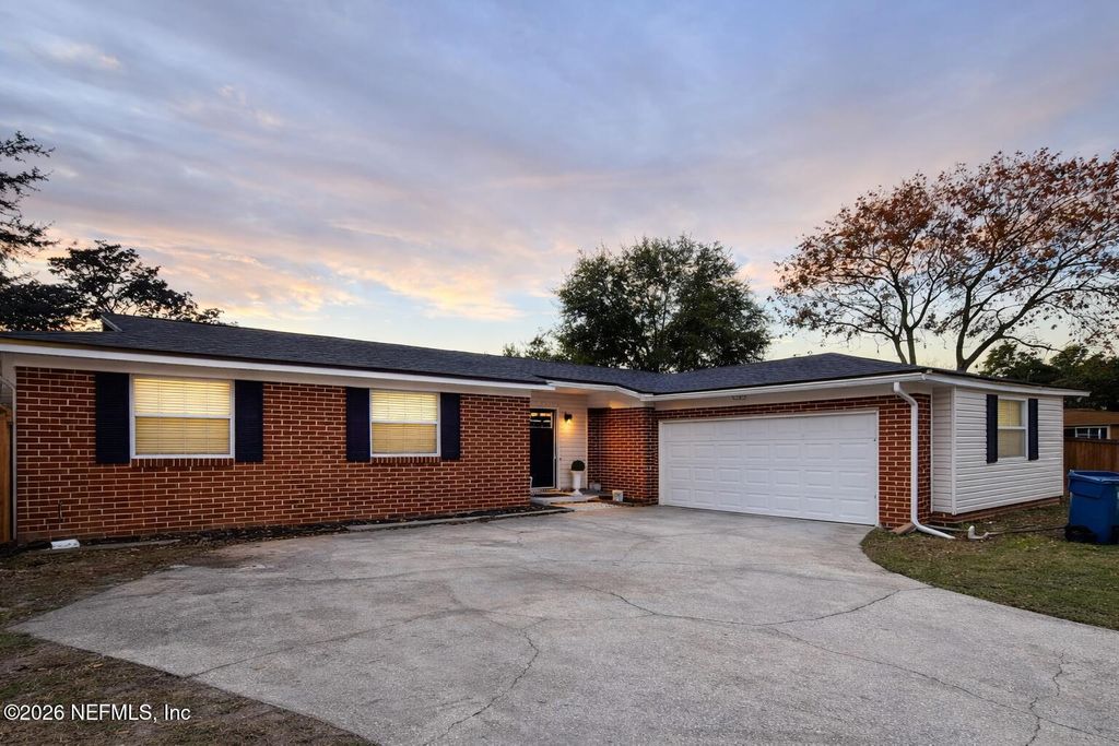 3930 UNIVERSITY CLUB Boulevard, Jacksonville, FL 32277