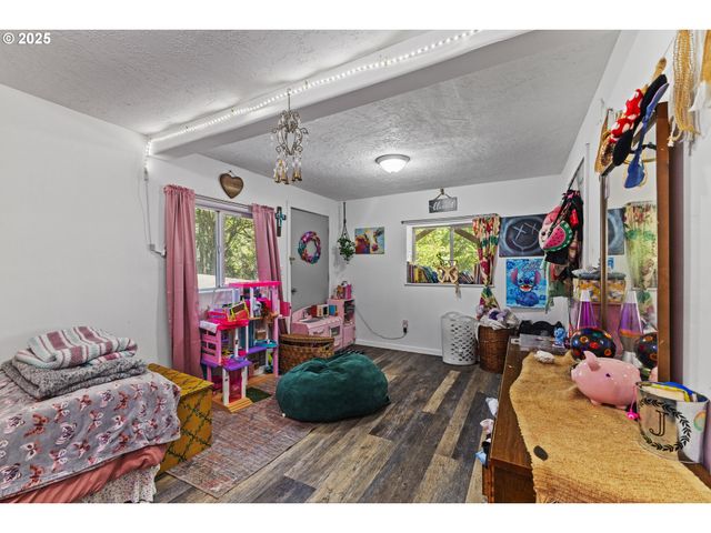 55593 GLEN AIKEN CREEK Rd, Coquille, OR 97423