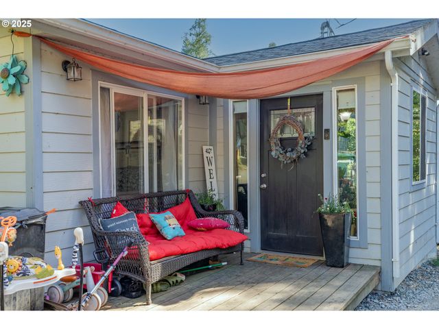 55593 GLEN AIKEN CREEK Rd, Coquille, OR 97423