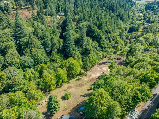 55593 GLEN AIKEN CREEK Rd, Coquille, OR 97423
