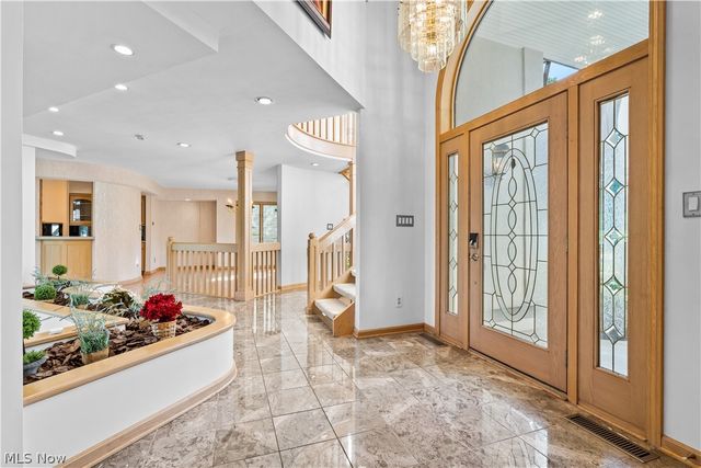 3855 Weymouth Woods Drive, Medina, OH 44256